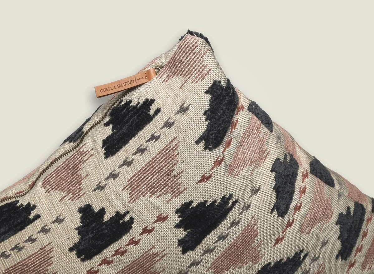 COJIN ARARAT 40X60 - Imagen 3